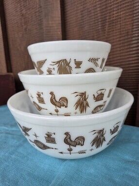 Pyrex Early American White Mixing Bowls Set 401 402 403